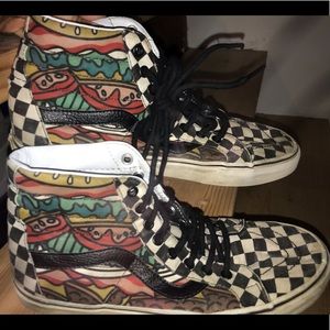 Men’s/teen Vans size 9.0, hamburger style